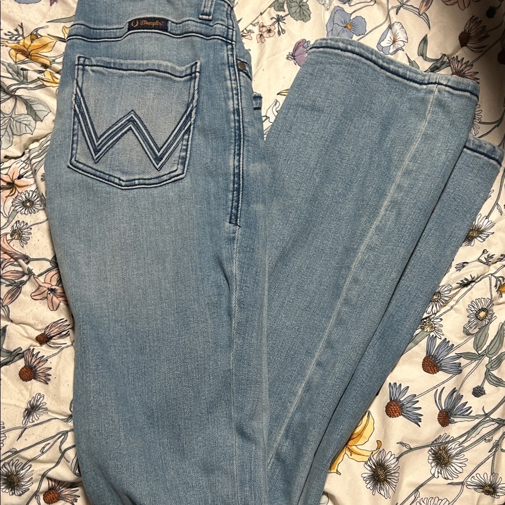 Wrangler Women's Straight Leg Jeans in Soft Blue